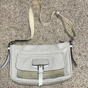 A bellucci Italian made Gray Leather crossbody zip top purse with front pocket